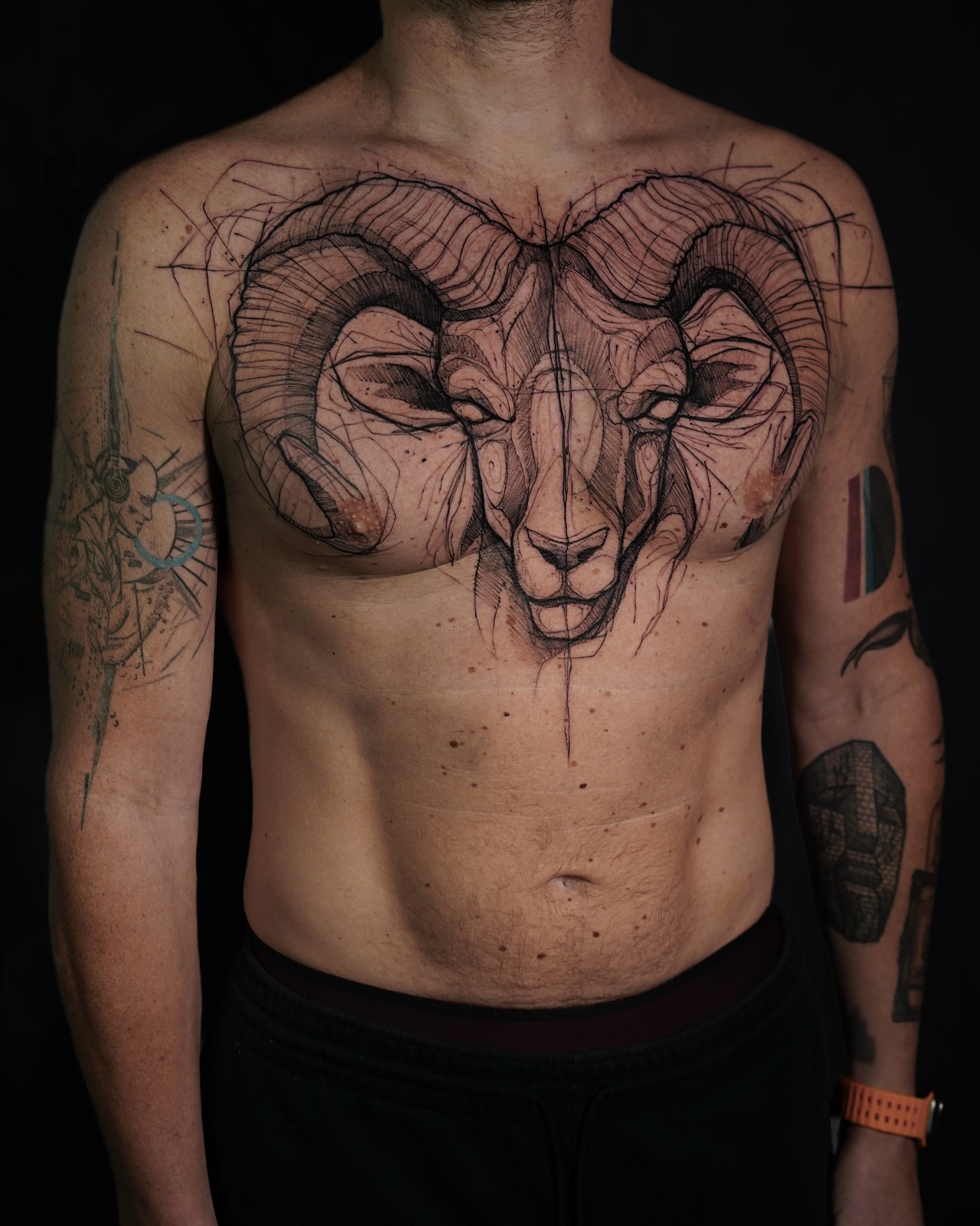 552944993 18339514699202405 4587888638669177296 N (1)